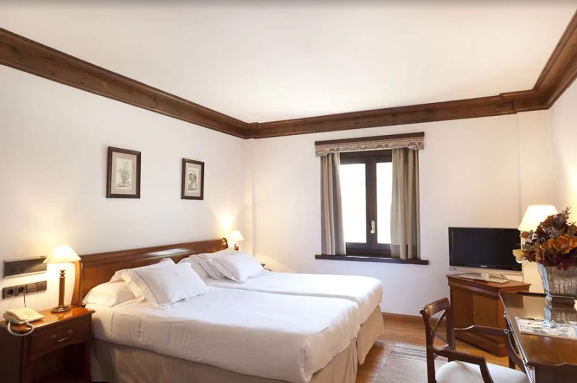 Melia De Tredos Hotel Bagian luar foto