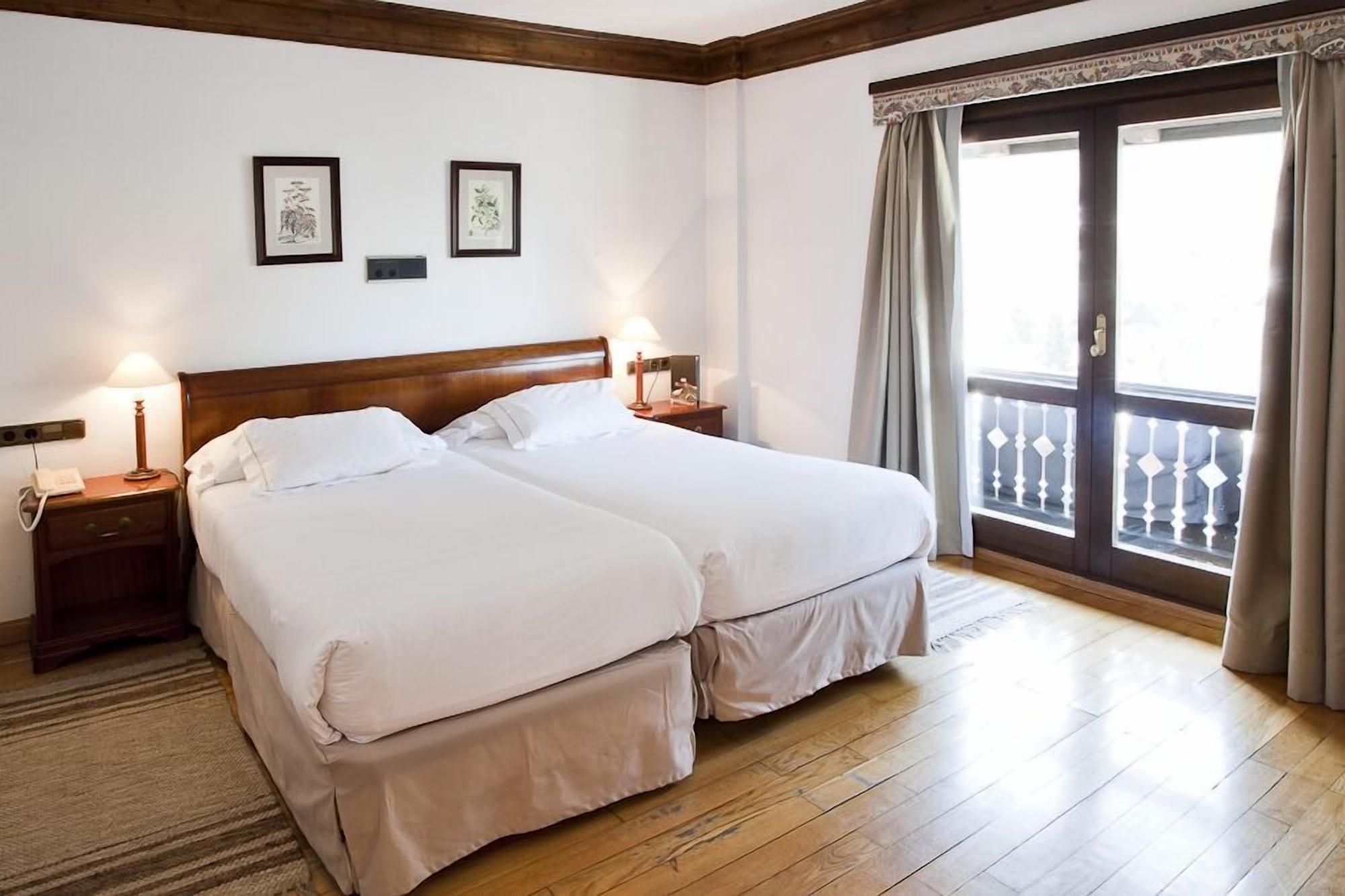 Melia De Tredos Hotel Bagian luar foto